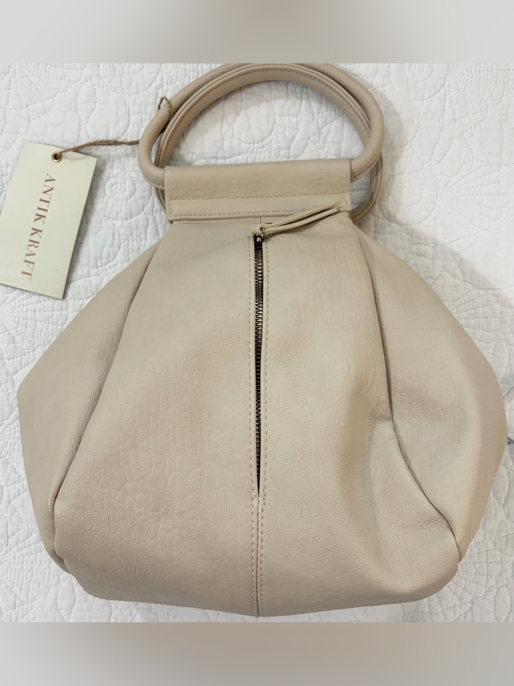 NWT Antik Kraft Cream Handbag w/crossbody strap with Interior Zipper Pocket
